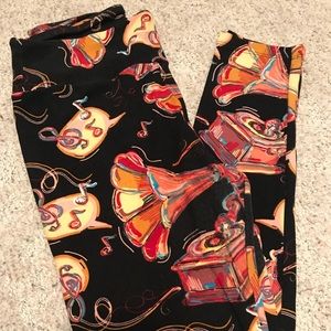 One Size OS Lularoe Music leggings Black